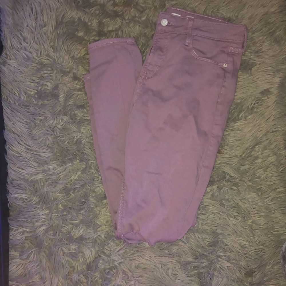 cute lilac pants!